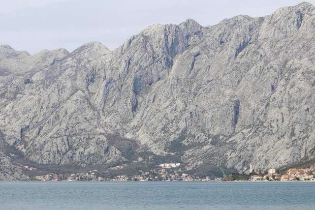 Апартаменты 1bd Waterfront Stoliv Apt w/ Bay & Perast Views Котор-13