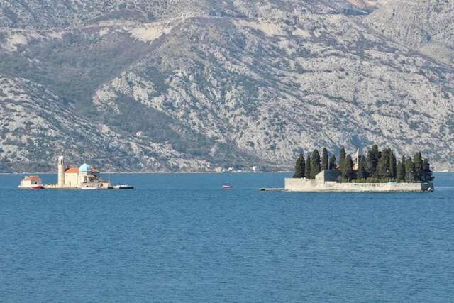Апартаменты 1bd Waterfront Stoliv Apt w/ Bay & Perast Views Котор-4