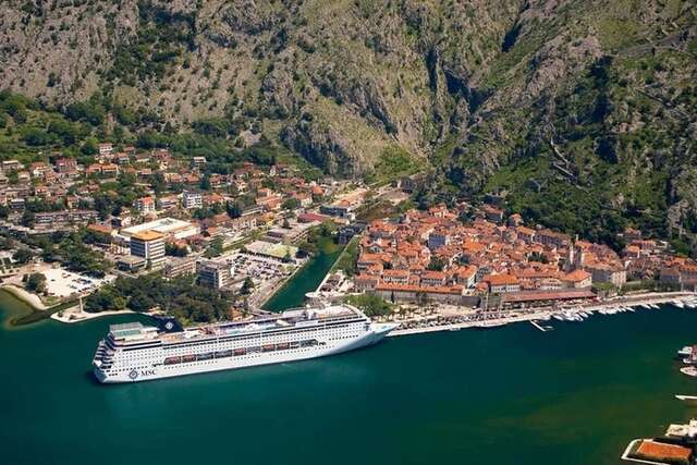 Апартаменты 1bd Waterfront Stoliv Apt w/ Bay & Perast Views Котор-28