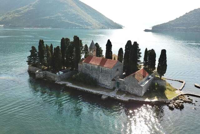Апартаменты 1bd Waterfront Stoliv Apt w/ Bay & Perast Views Котор-39