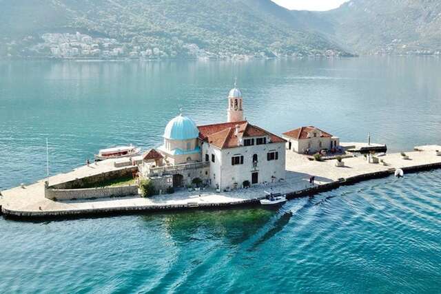 Апартаменты 1bd Waterfront Stoliv Apt w/ Bay & Perast Views Котор-41